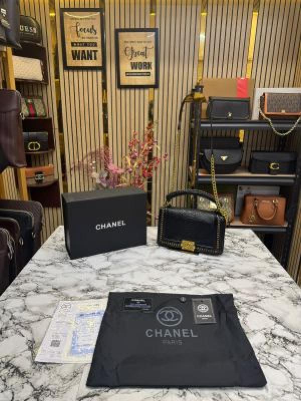 Chanel  Le  Boy  Croco  Print  With  Box  And  Dust  Bag  (Black)