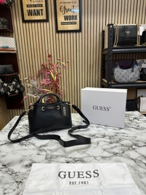 GUESS QUATTRO G LUXURY SATHCHEL HANDBAG WITH OG BOX AND DUST BAG PREMIUM QUALITY (BLACK)