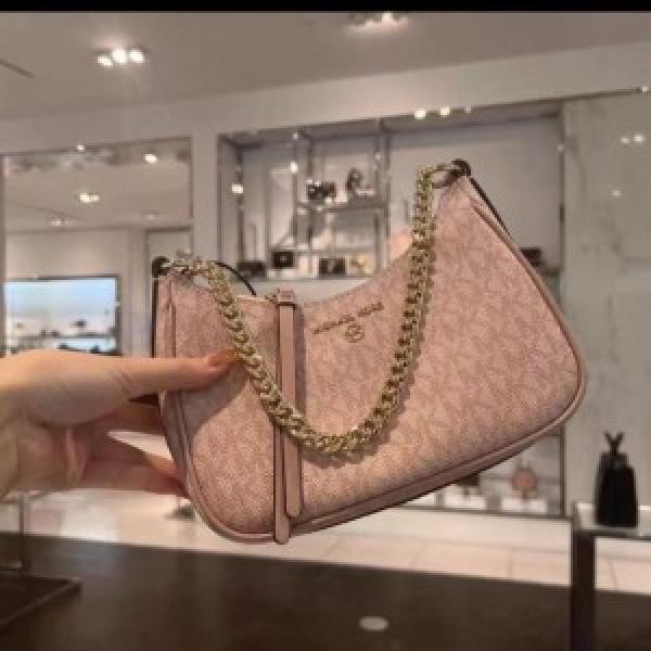 Michael  Kors  Jet Set Charm Small Logo Pochette Bag ( Box Dust Bag) 1828