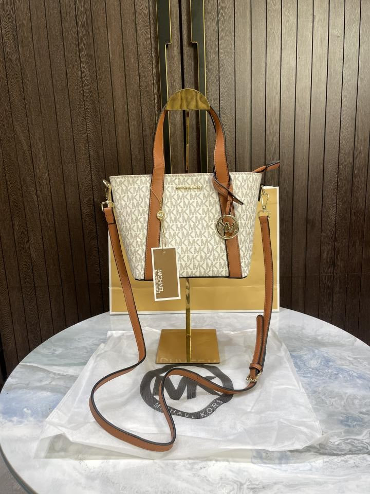 Michael  kors Pratt Small Signature Logo Tote Bag with carry bag 537