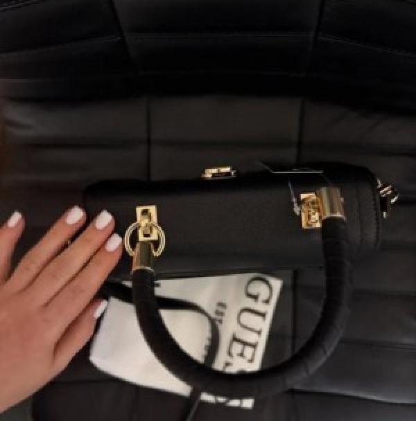 GUESS  Womens  Ginevra  Shoulder  Bag  with  box  2070