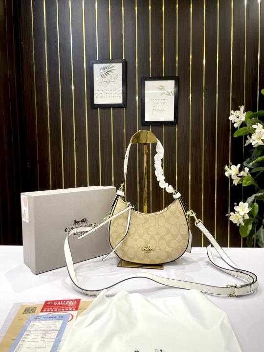 Coach  Kleo  hobo  bag  with  og  box