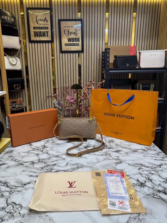 Louis  Vuitton Pochette With Box And Dust Bag Including Carry Bag (Khaki)