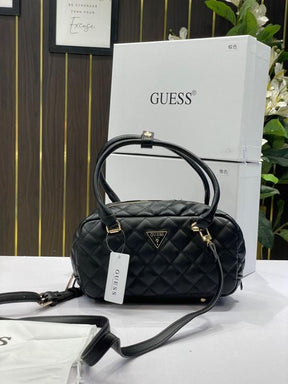 Guess quilted crossbody handbag with og box(5309 black)
