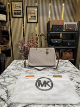 Michael  Kors Cynthia Signature Satchel Bag With Dust Bag (Biege)