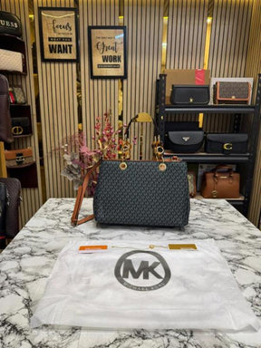 Michael  Kors Cynthia Signature Satchel Bag With Dust Bag (Black)
