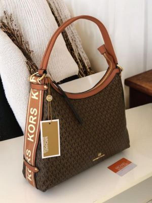 Michael  kors  hobo bag premium quality with dust cover 5404
