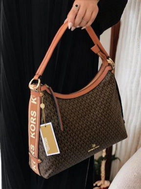 Michael  kors  hobo bag premium quality with dust cover 5404
