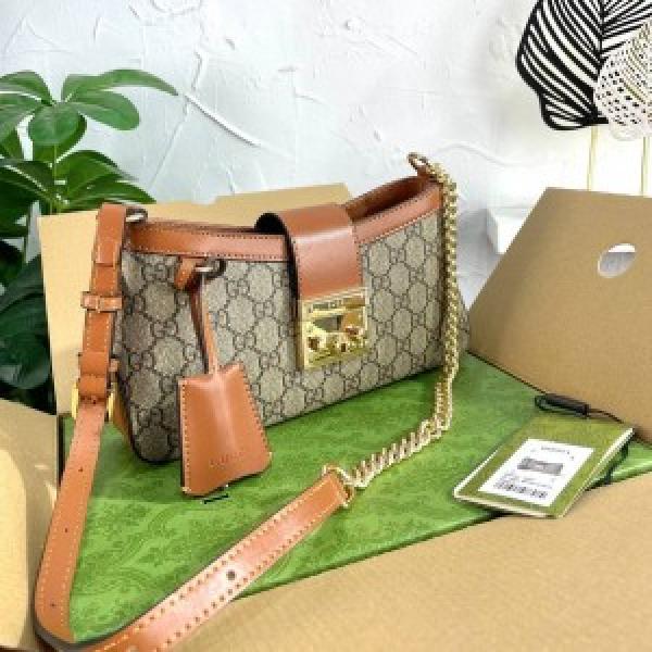 Gucci  padlock  premium  quality  with  og  box  5147