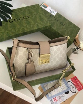Gucci  padlock  premium  quality  with  og  box  5150