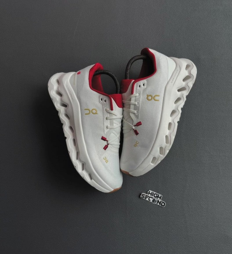 On Running Cloudtilt Pearl Ivory