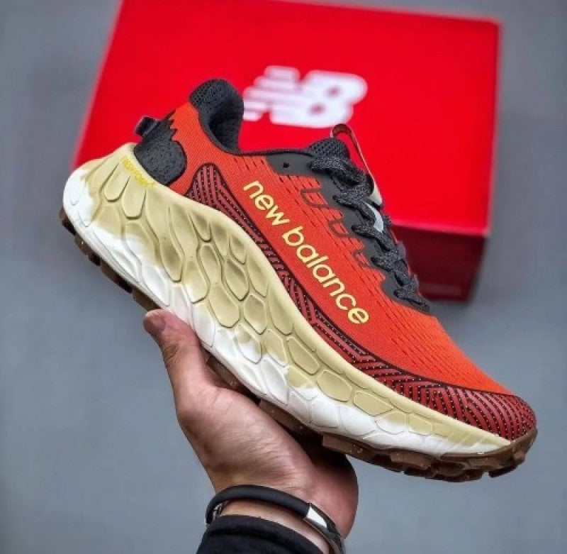 new balanc e Fresh Foam X More Trail V3 Orange