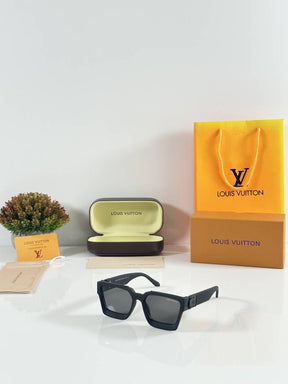 Louis Vuitton 96006 Mate Black
