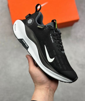 E infinity run 4 gore tex black white