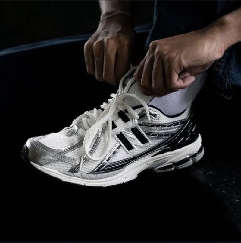 New Balance 1906r Silver Black