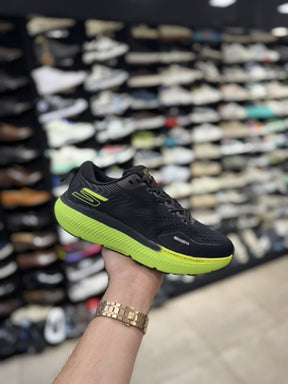 skecher Go run arch fit ride 11 black green