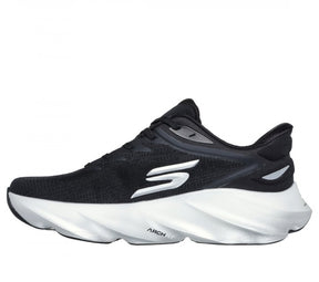 Skecherrs aero burst black