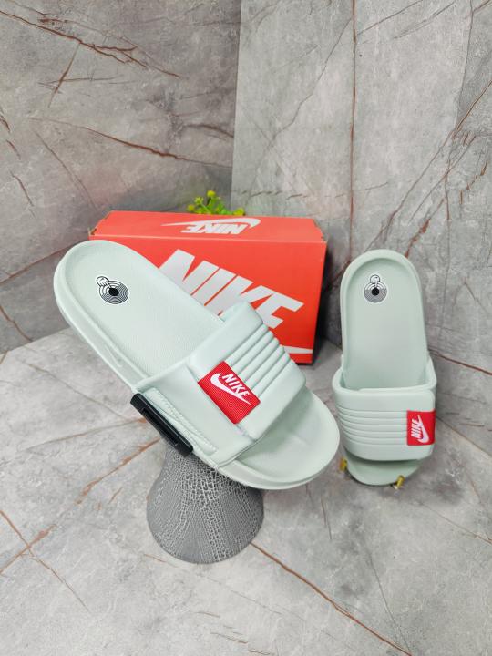 NIK E OFFCOURT ADJUST 1030