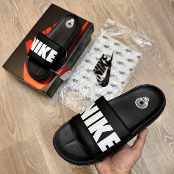 105 Nike offcourt Premium Black White Flipflop