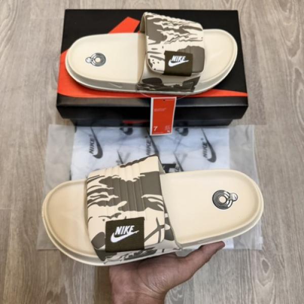 155 Nike offcourt Camo Beige Flipflop