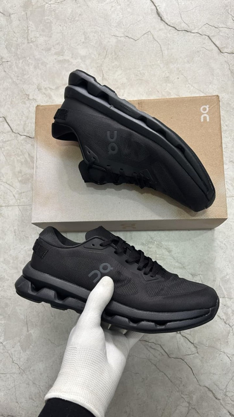 On Running x "Kith Cloudzone Full black