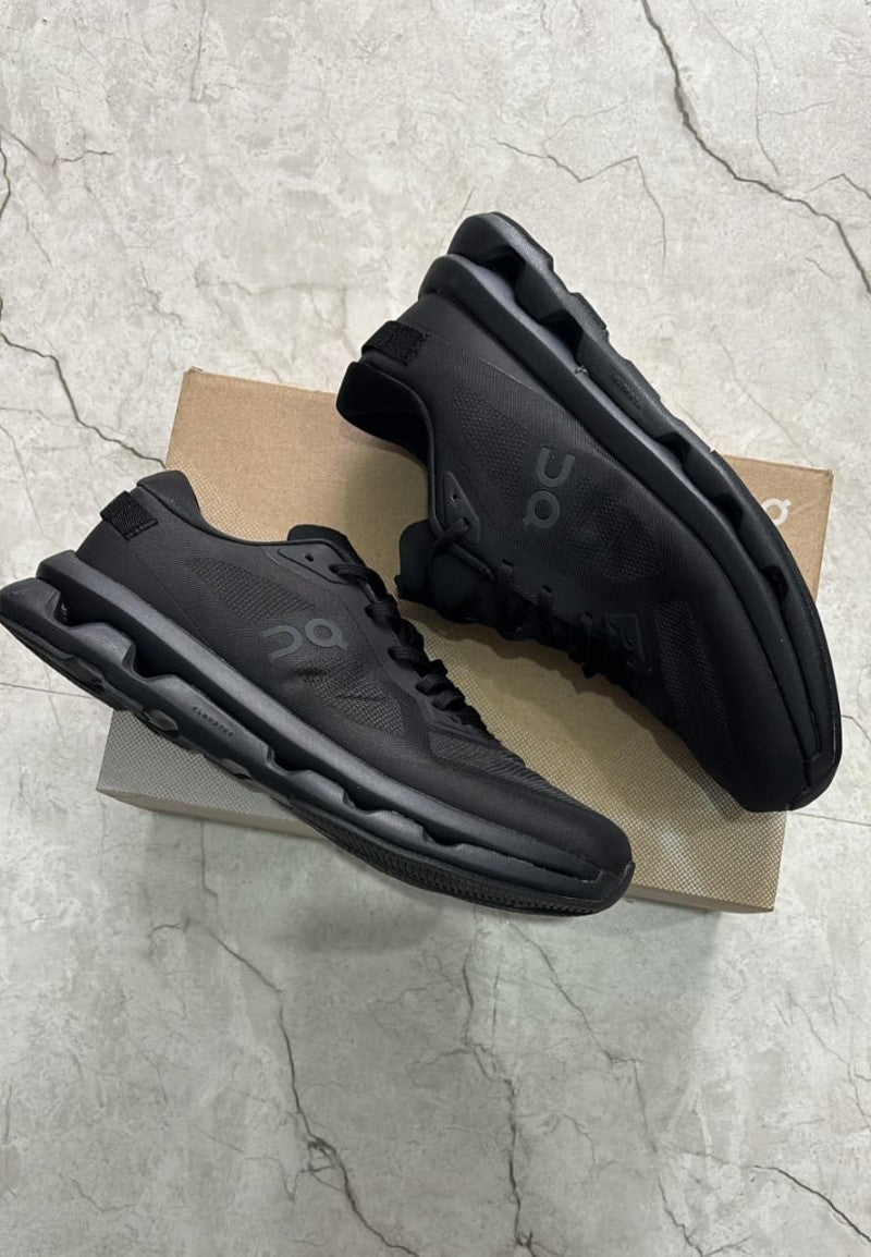 On Running x "Kith Cloudzone Full black