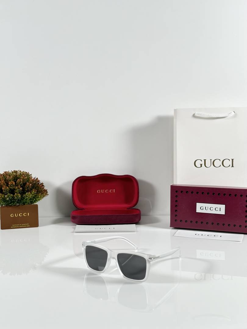 Gucci 2417 Ice Black