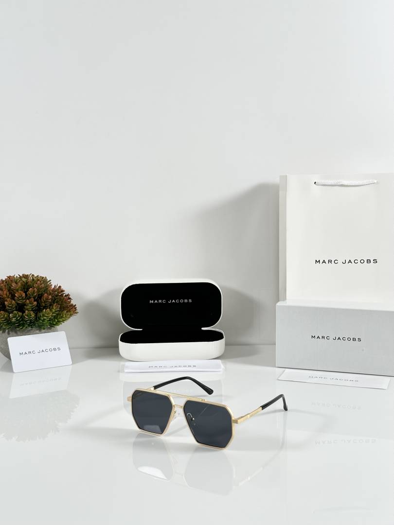 Marc Jacobs 510 Gold Black