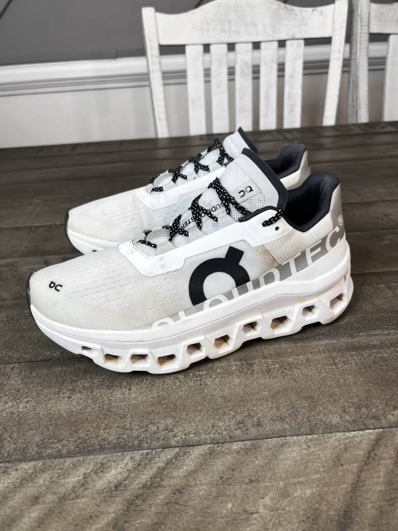 On Running Cloud Monster 1 All White