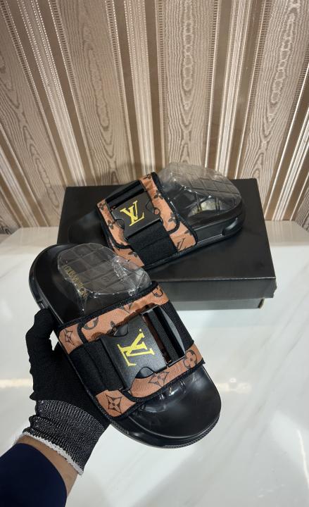 128 Louis Vuitton Adjust Black Brown Premium Slides