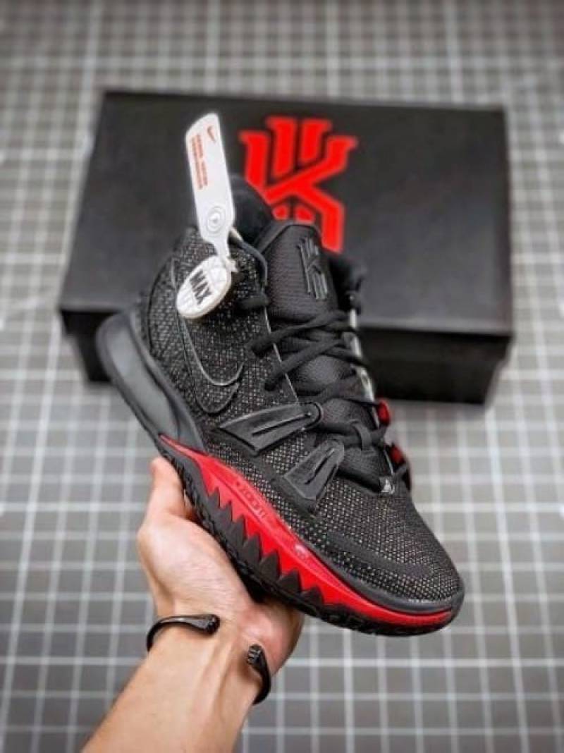 NI.KE KYRIE 7 BRED SALE