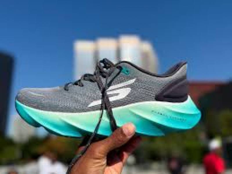 SKECHER aero burst sneakers GREY