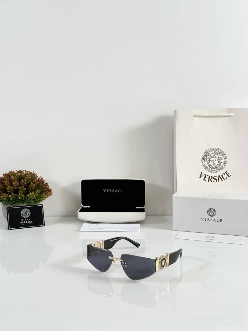 Versace 6773 Gold Black
