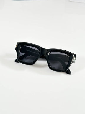 Tomford 184 Black