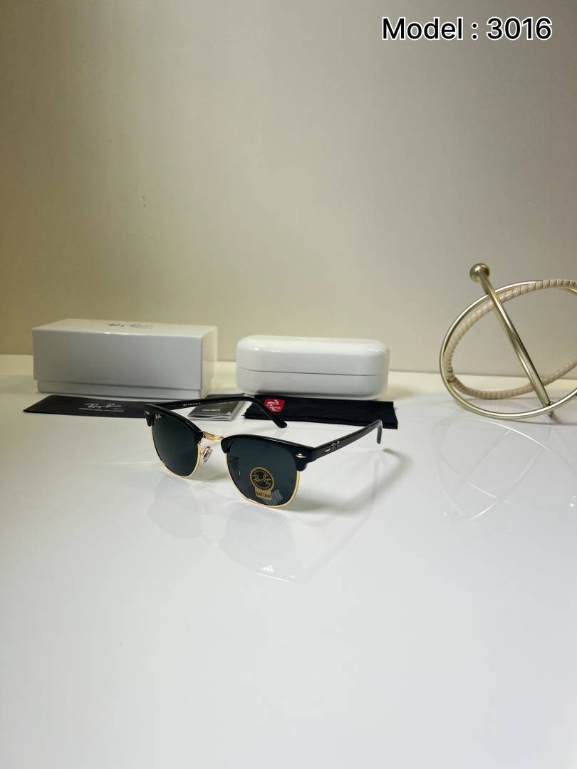 Rayban 3016 black gold clubmaster
