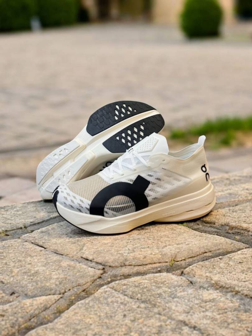 On running Cloudboom Strike white