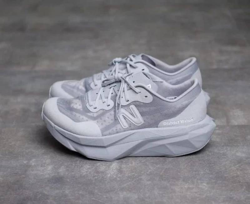 New Balance district vision x fuelcell supercomp elite v4 aluminum grey