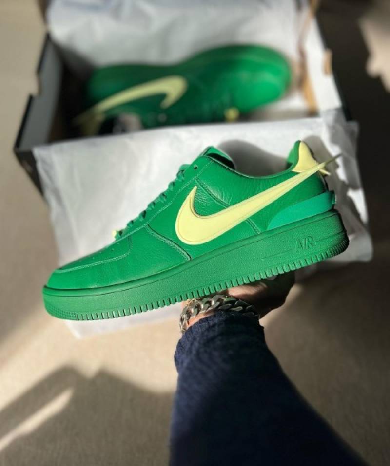 Ambush x Airforce 1 low sp pine green No less