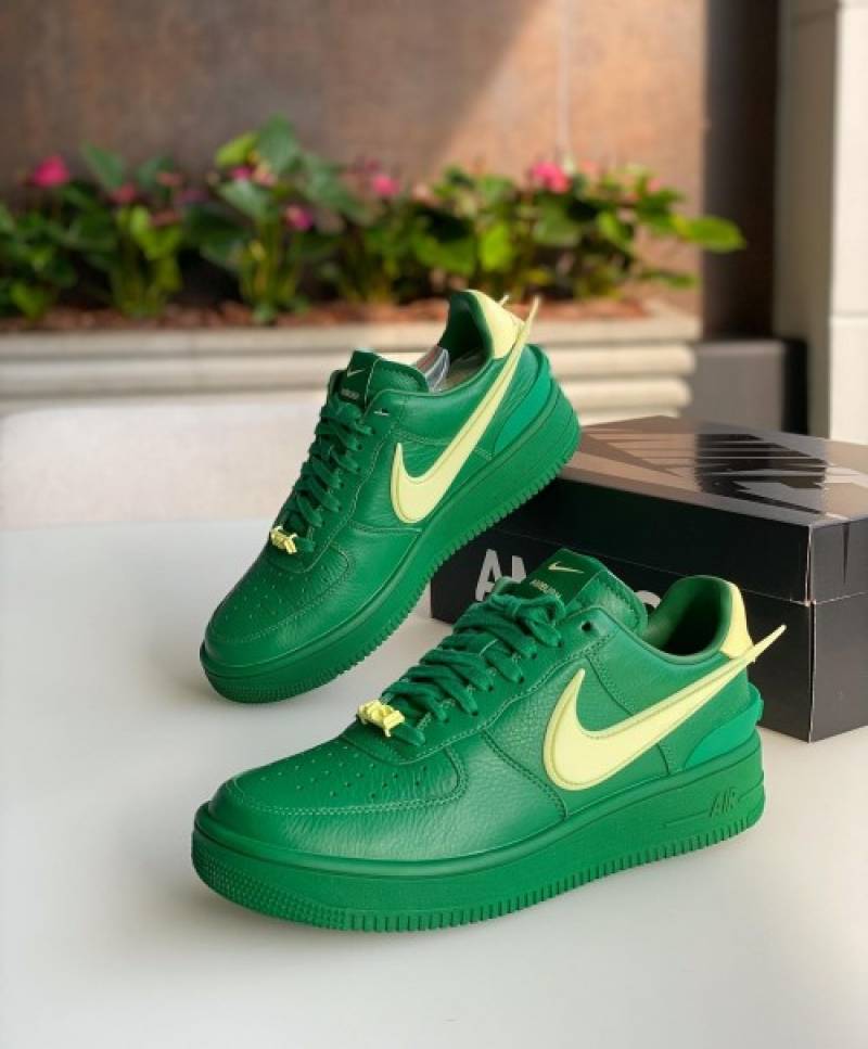 Ambush x Airforce 1 low sp pine green No less