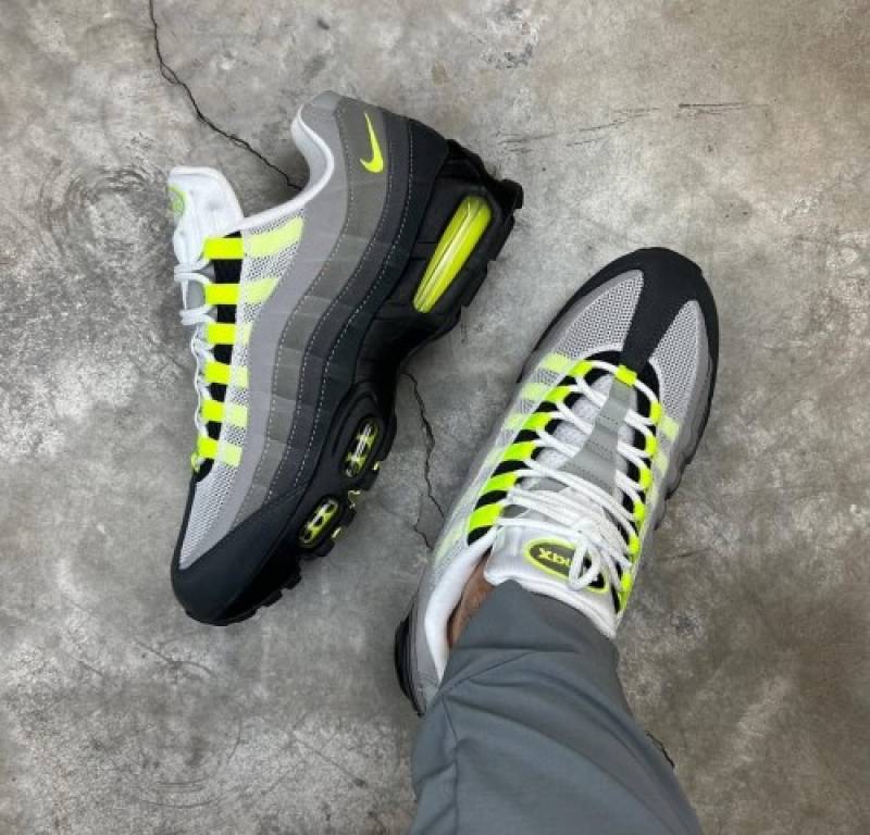 Airmax 95 Neon big bubble with Carry bag As3