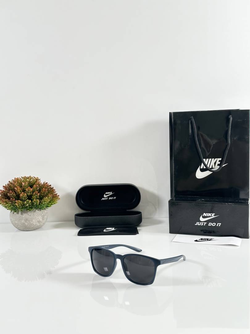 Nike 810 Blue Black