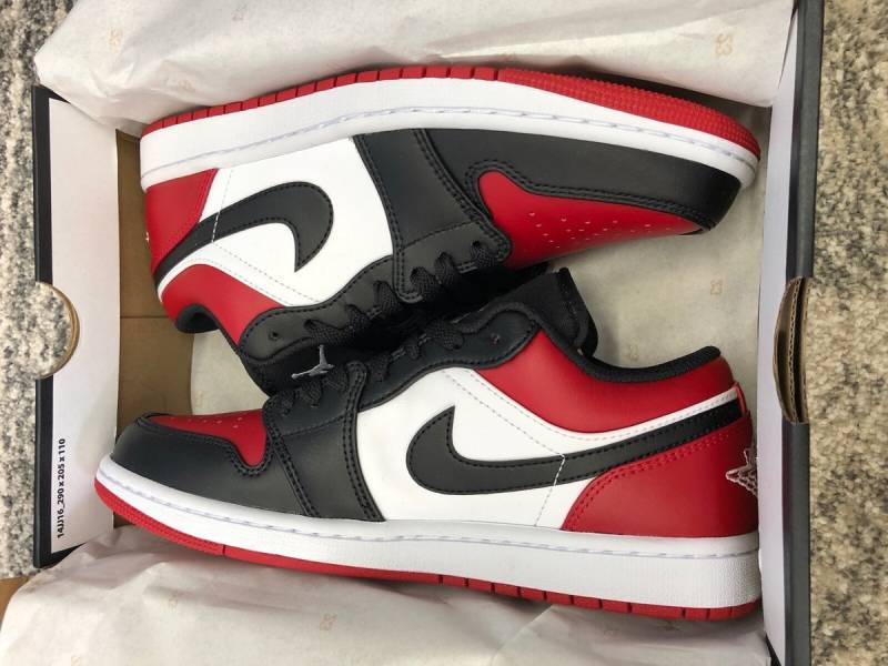 Semi UA Air Jordan 1 Low Bred Toe