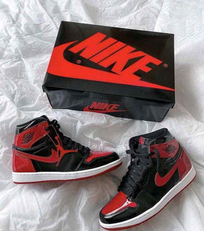 Air Jordan 1 Retro High OG Patent Bred