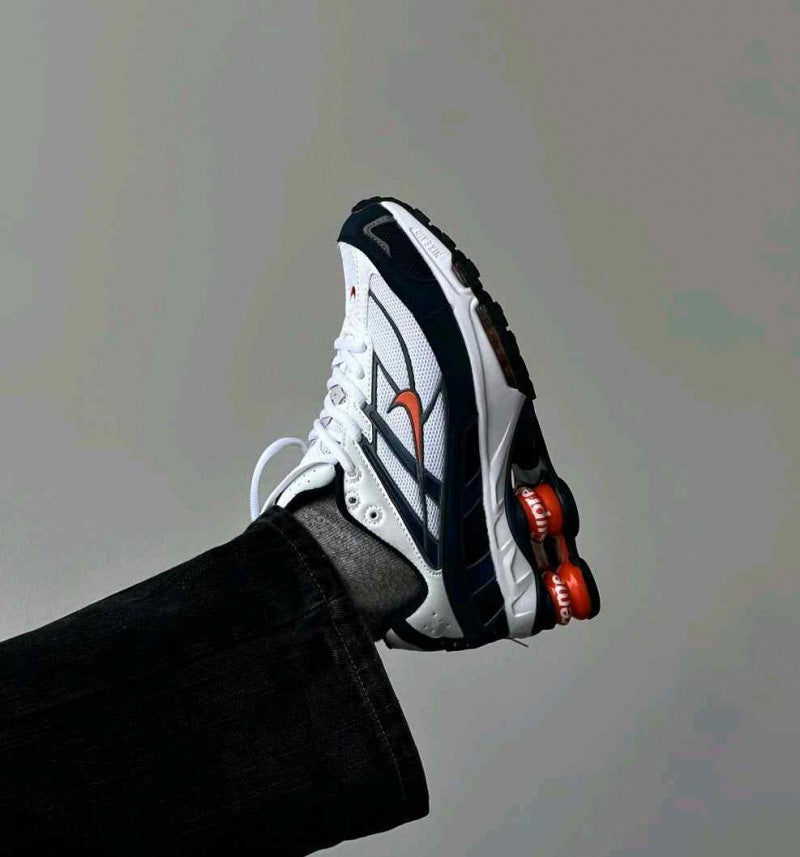 supreme X nikee R4 shox Navy red