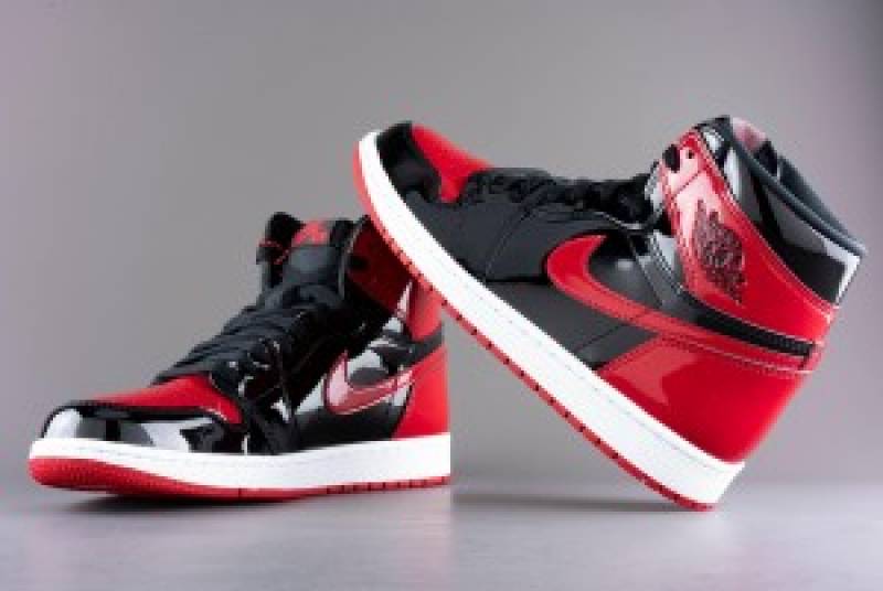 Nike Air Jordan 1 High OG Patent Bred