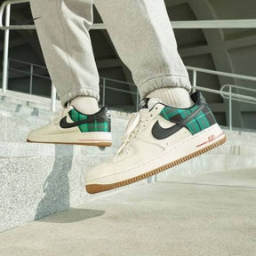 Nik Airforce 1 low 07 lx plaid pale ivory stadium green