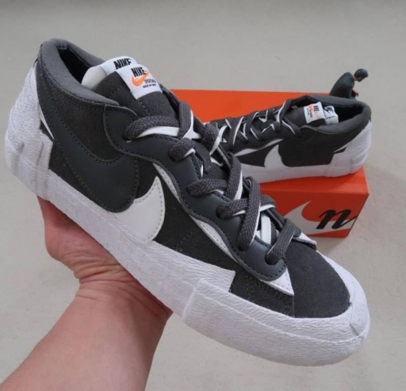 nik X Sacai Blazer Low Black Patent
