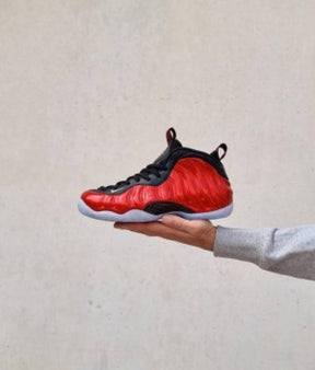 Nik Air Foamposite one metallic red 2023