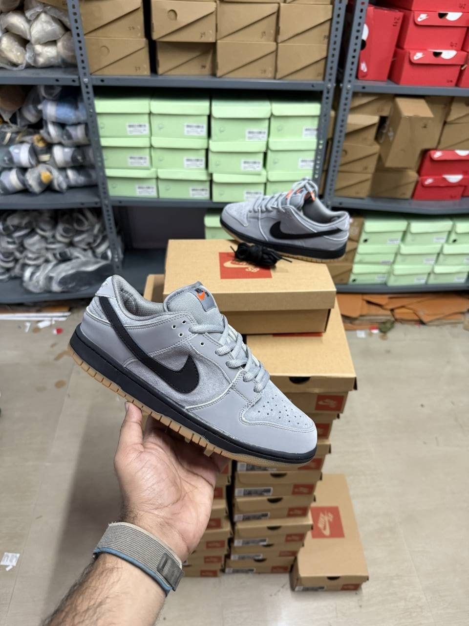 Nikke SB Dunk Low ISO Cool Grey