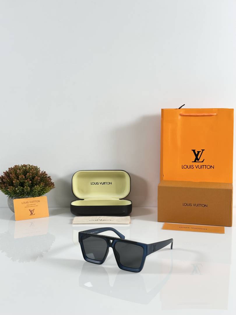 Louis Vuitton 1502 Blue Black